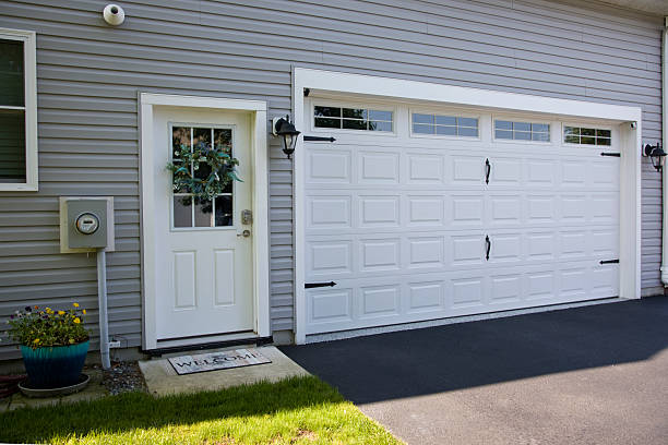 24/7 Emergency Garage Door Installation experts in Mathews, VA